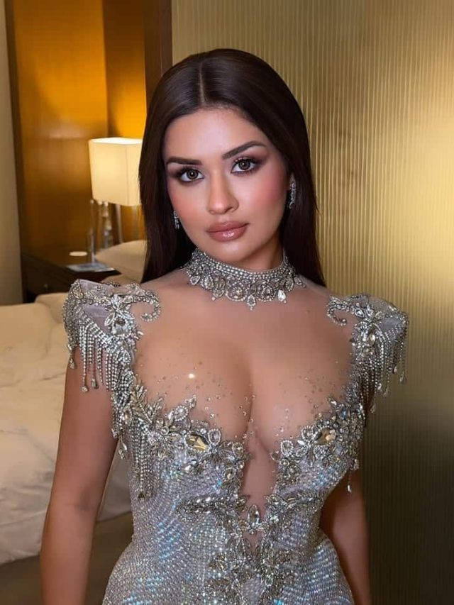 વાયરલ ફોટામાં અવનીત કૌરે સિલ્વર કલરની ટ્રાન્સપરન્ટ ડ્રેસ પહેર્યો