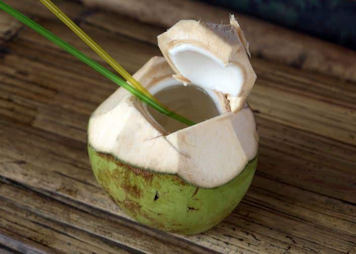 coconut: સાદા નાળિયેર પાણી જૂના સમાચાર છે… અહીં પીવાની 5 અદ્ભુત રીતો છે