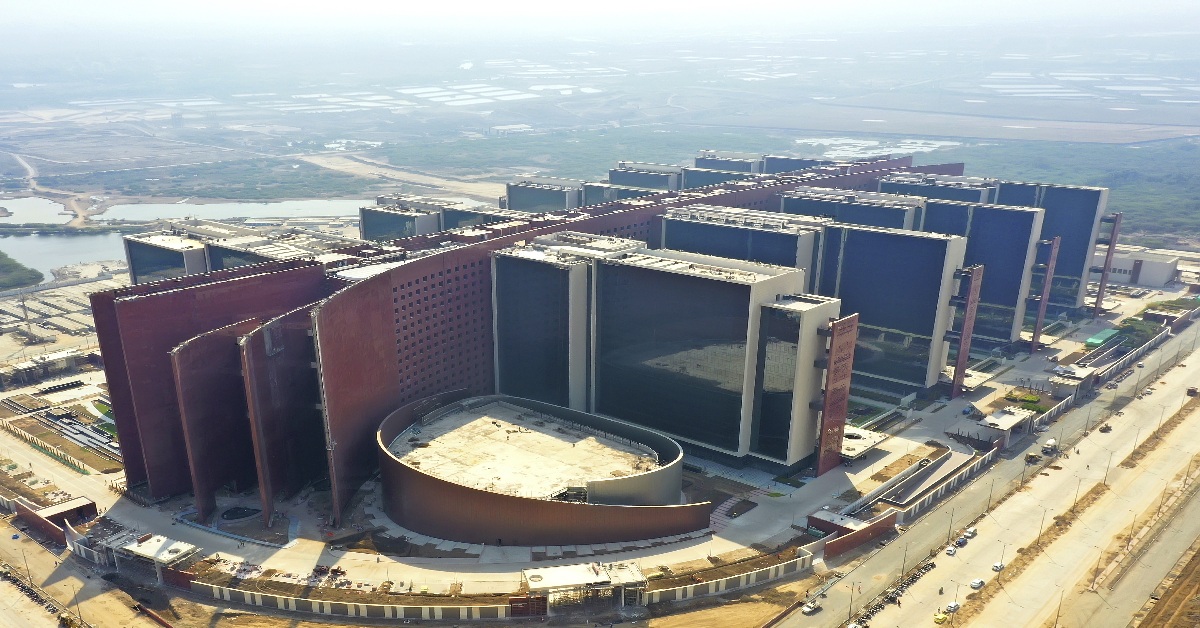 Surat: વિશ્વની સૌથી મોટી ઓફિસ બિલ્ડિંગ ‘Surat Diamond Bourse’ માં કેટલા શોરૂમ ખુલ્યા?