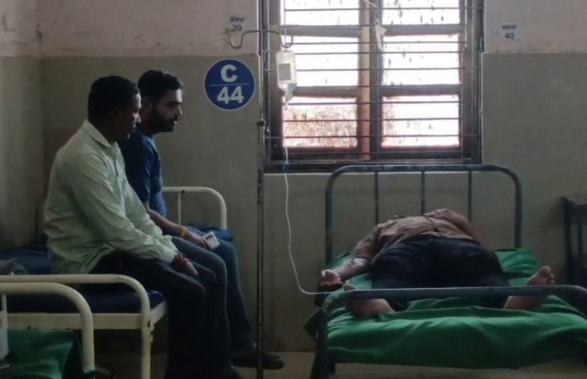 Panchmahal: ગોધરામાં શાહુકારોના ત્રાસથી કંટાળીને એક યુવક કેમેરા સામે જ ફિનાઇલ ગટગટાવી લીધું