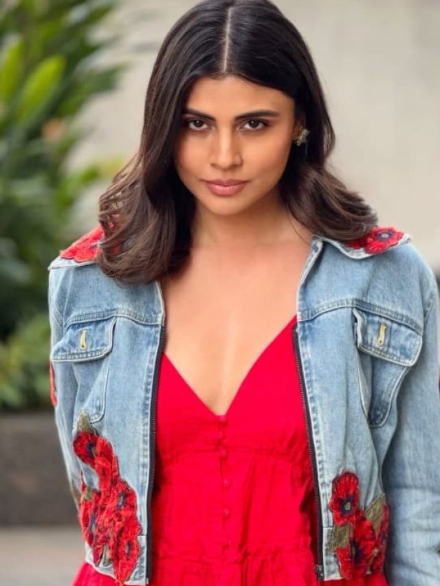 નવી તસવીરમાં માલતી ચહર વેસ્ટર્ન લુકમાં જોવા મળી રહી છે