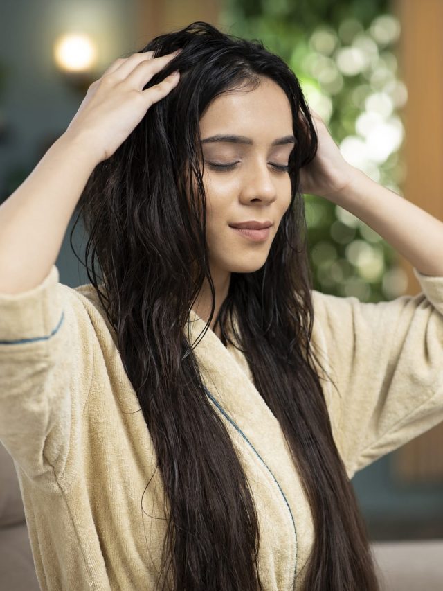 હેર વોશ કર્યાં પહેલા ઓઇલ કરવાના નુકસાન