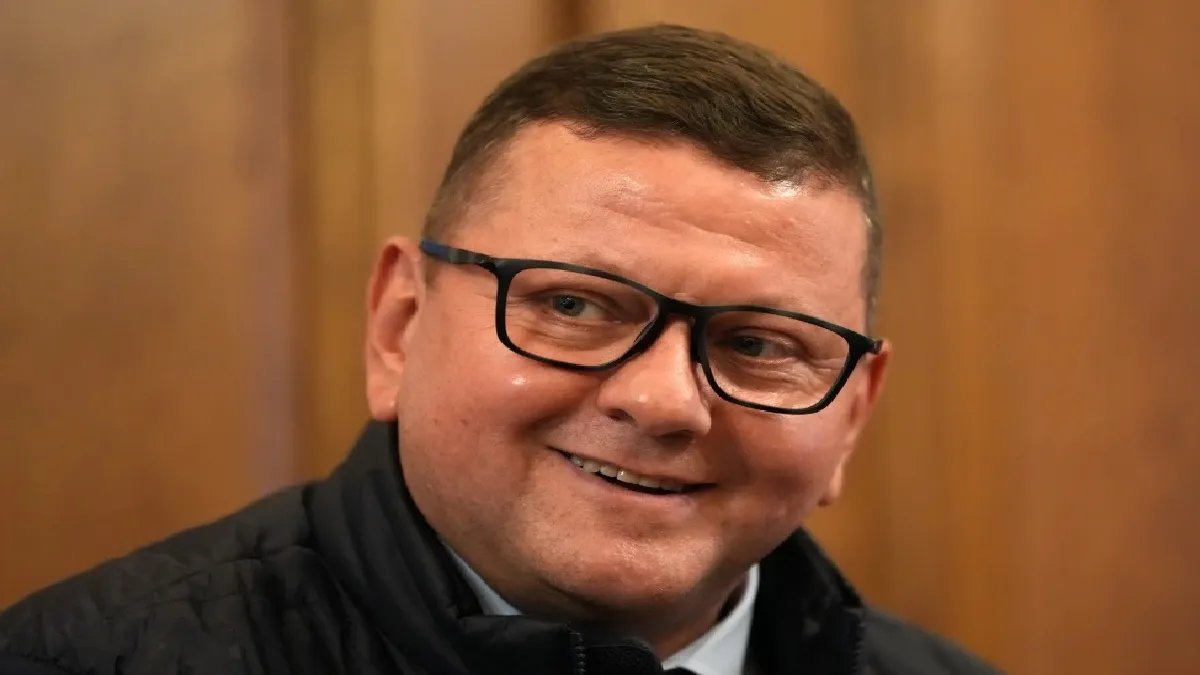 યુક્રેનના ભૂતપૂર્વ આર્મી ચીફે મહત્વપૂર્ણ ખુલાસો કર્યા, President Zelensky સાથેના તણાવનો ઉલ્લેખ કર્યો