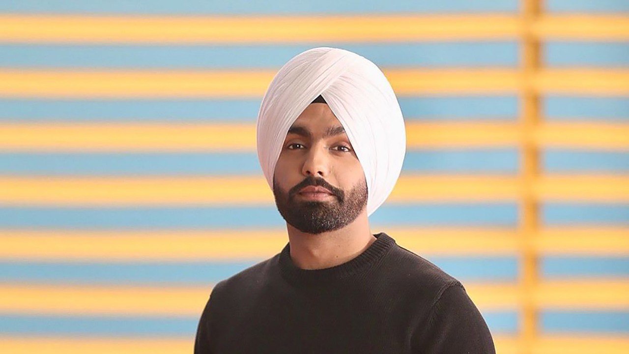 Ammy virk: પપ્પા, જો કંઈક થાય તો… એમી વિર્ક યુએઈમાં ફસાયેલા પોતાના પરિવાર પ્રત્યે દુઃખ વ્યક્ત કરે 
