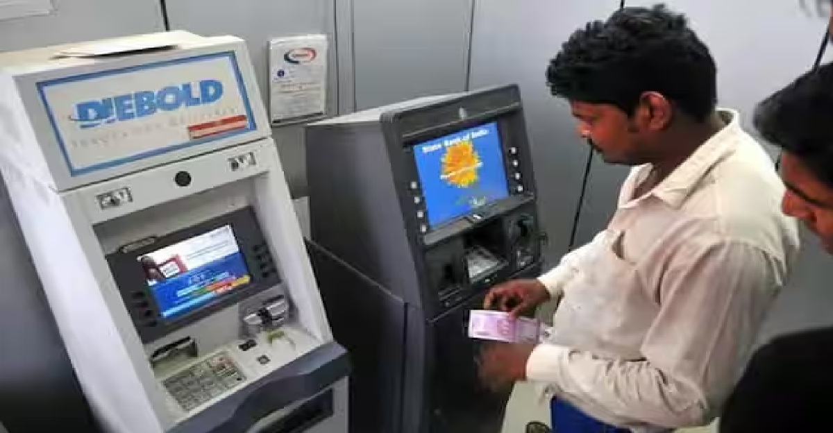 Gujarat: ATM માંથી 10,000 રૂપિયા ઉપાડ્યા નહીં, હવે બેંકને 3 લાખ રૂપિયા ચૂકવવા પડશે; 9 વર્ષનો સંઘર્ષ