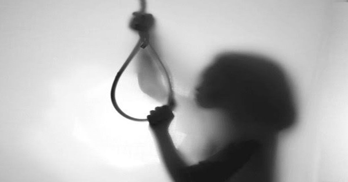 Suratમાં એક મહિલાએ 8 મહિનાની પુત્રી સામે લગાવી લીધી ફાંસી; બે વર્ષ પહેલા થયા હતા લગ્ન