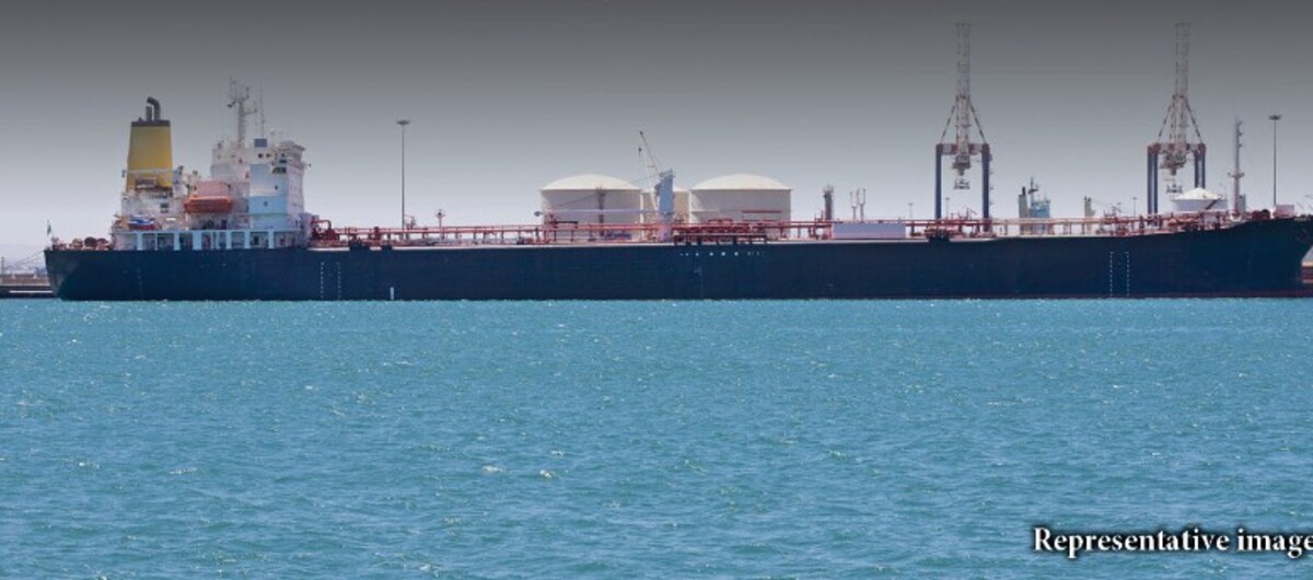 Iran-US conflict: હિંદ મહાસાગરમાં વધુ એક ઈરાની જહાજ જોખમમાં, શ્રીલંકાએ મદદ માટે અપીલ કરી