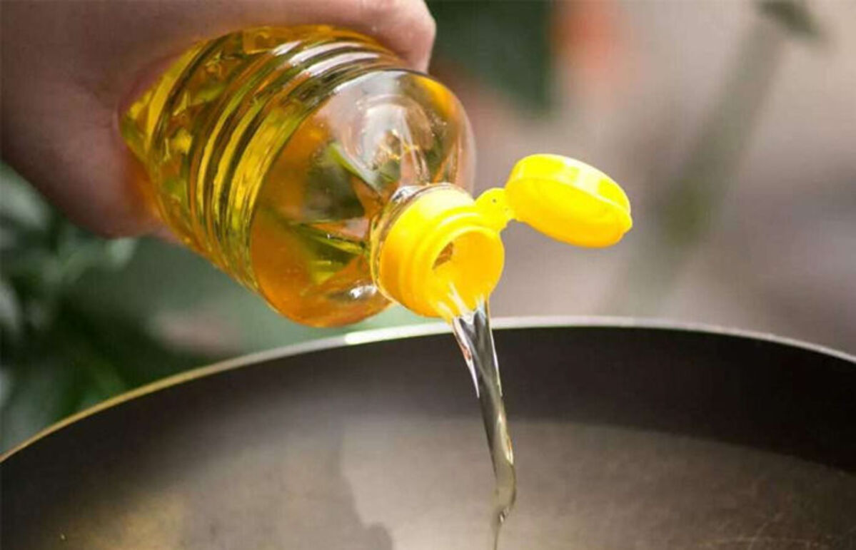 Rajkot: પહેલેથી જ મોંઘા સિંગતેલના ભાવમાં 30 રૂપિયાનો વધારો થયો અને કપાસના બીજના ભાવમાં 80 રૂપિયાનો વધારો થયો