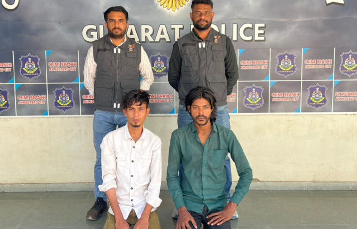 Ahmedabad: વસ્ત્રાલમાં ક્રાઈમ બ્રાન્ચે દરોડો પાડ્યો, દાણીલીમડાથી MD ડ્રગ્સની દાણચોરી કરતા બે લોકોની ધરપકડ કરી