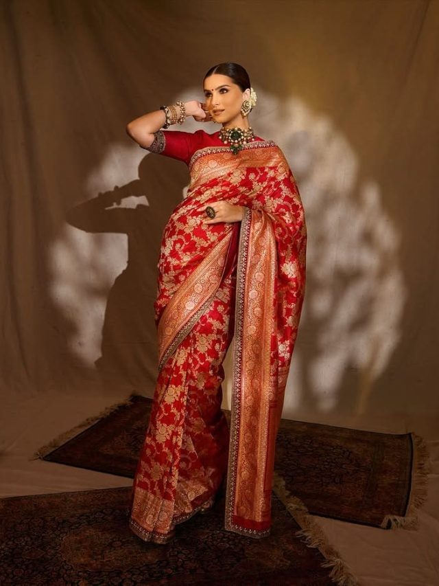 તારા સુતારિયા આજે બીતારા સુતારિયાએ તેના સોશિયલ મીડિયા