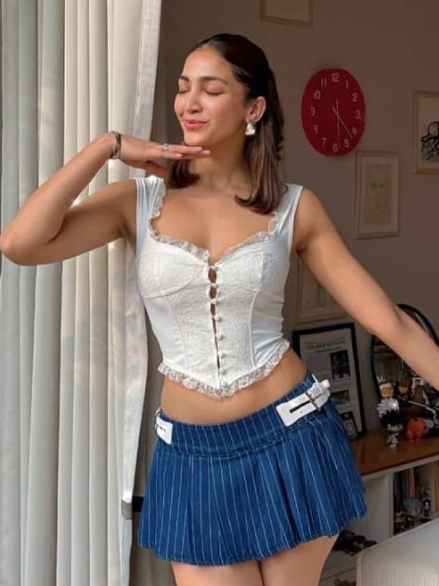 યોગિતા બિહાનીની ટૂ પીસમાં હૉટેસ્ટ તસવીરો વાયરલ થઇ રહી છે