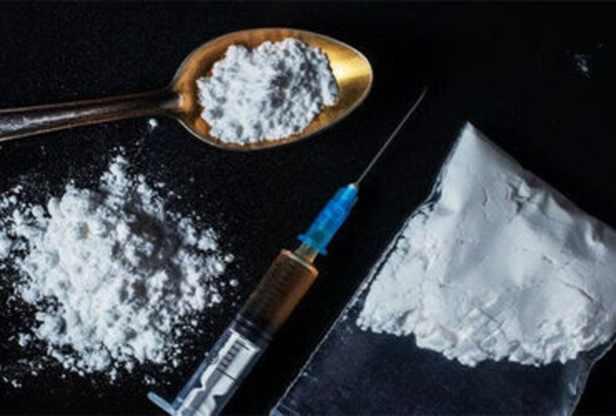 Gujarat: એક વર્ષમાં ગુજરાતમાંથી 606 કરોડ રૂપિયાનો દારૂ અને ડ્રગ્સ જપ્ત કરવામાં આવ્યા હતા, અને વહીવટીતંત્રની મિલીભગતથી ગેરરીતિ અવિરતપણે ચાલુ