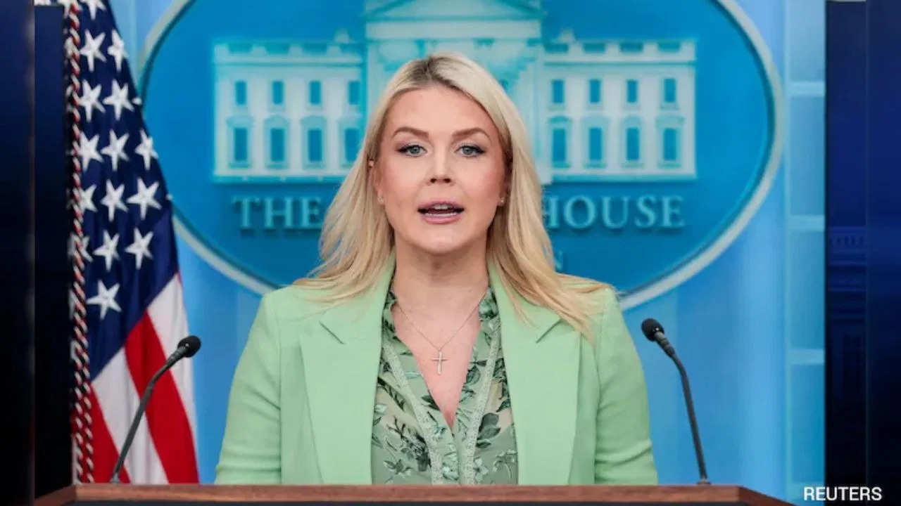 trump: ‘આજે રાત્રે કેટલાક ગોળીબાર થશે…’ — ટ્રમ્પના રાત્રિભોજન પહેલાં પ્રવક્તા કેરોલિન લેવિટનું નિવેદન વાયરલ થયું