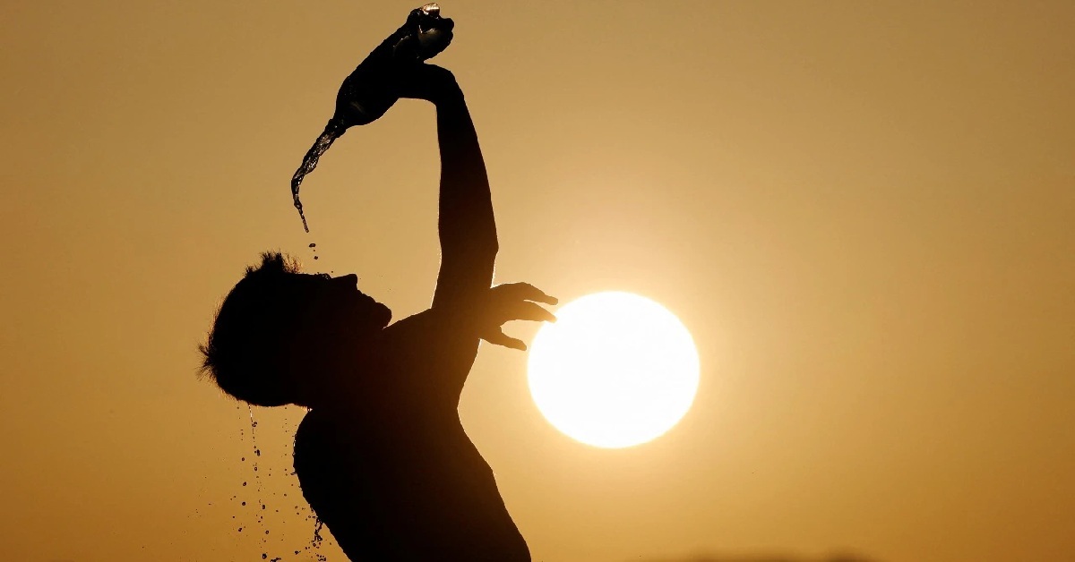 Gujarat Heat Wave Alert: ગુજરાતમાં તીવ્ર ગરમીના મોજાએ મચાવ્યો હાહાકાર, પારો 42 ડિગ્રીને વટાવી ગયો! ગરમીનો એક્શન પ્લાન જાહેર