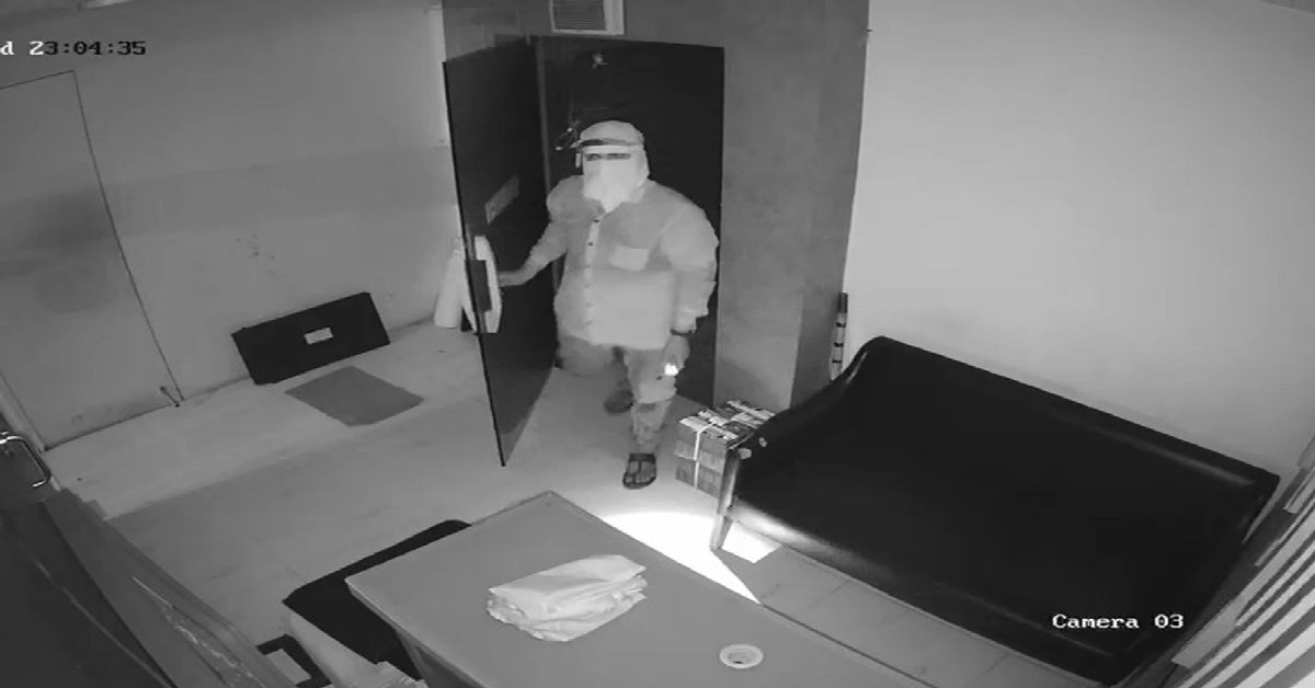 Navsari: ચોરી કર્યા પછી ચોર AC ચાલુ કરીને સૂઈ ગયો, 6 કલાકની ઉંઘ પુરી કર્યા પછી ચાલ્યો ગયો