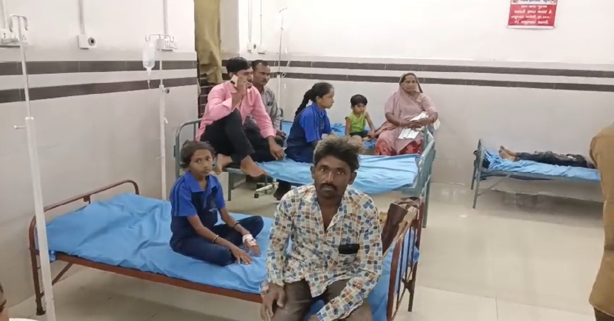 Bhavnagarમાં સરકારી શાળામાં નાસ્તો ખાધા પછી 100 બાળકો હોસ્પિટલમાં દાખલ, ફૂડ પોઈઝનિંગની શંકા