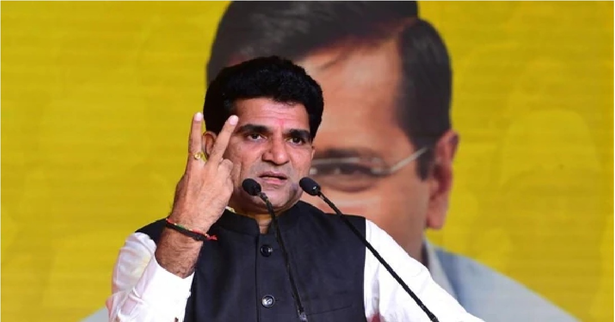 ઝેરી પાણી પીતા લોકો ફરી કમળને મત આપે તો અમે કોના માટે લડીએ? : Isudan Gadhvi AAP