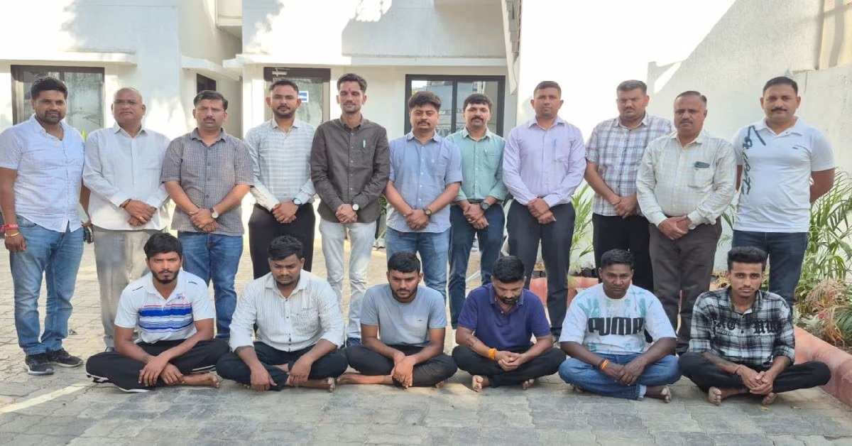 Navsari: મિત્રને ઝાડ પર ઊંધો લટકાવવામાં આવ્યો, પાઇપ અને બેલ્ટથી માર માર્યો, તિન પટ્ટીની રમતનો આવ્યો લોહિયાળ અંત