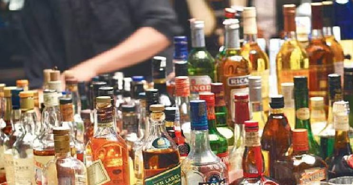 Gujarat પોલીસે જામનગર-રાજકોટ હાઇવે પર રોકી એક ટ્રક, જેમાં મળી આવ્યો દારૂનો મોટો જથ્થો; કિંમત ₹13,979,800 હોવાનું આવ્યું સામે