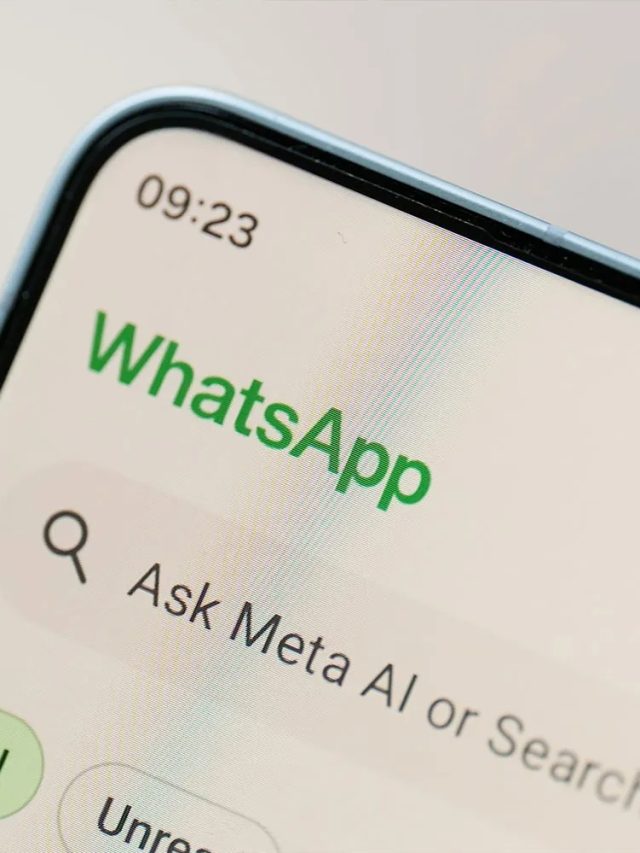 WhatsApp Web: ઓફિસમાં કામ કરતા લોકો માટે વરદાન છે  ટ્રિક્સ