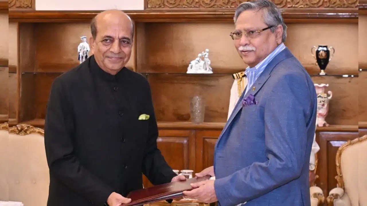 bangladesh: બાંગ્લાદેશમાં ભારતના હાઇ કમિશનરને કેબિનેટ મંત્રીનો દરજ્જો કેમ આપવામાં આવ્યો છે?