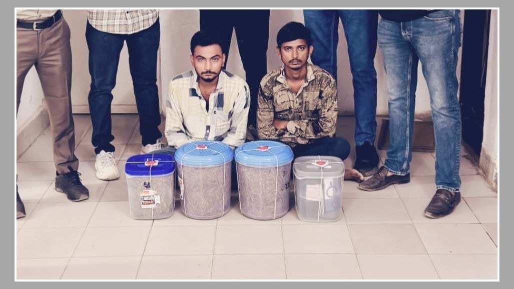 Gandhinagar: અમદાવાદથી ગાંજાની દાણચોરી કરતા કલોલ પોલીસે બે લોકોની ધરપકડ કરી