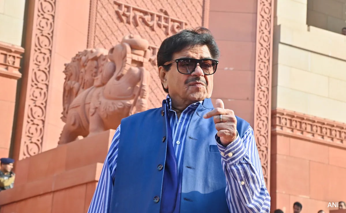 Shratughan Sinha: શત્રુઘ્ન સિંહા જાહેર કરે છે: “મારા મુશ્કેલ સમયમાં મમતાજી મારી સાથે ઉભા રહ્યા; હું તેમને છોડીશ નહીં.”
