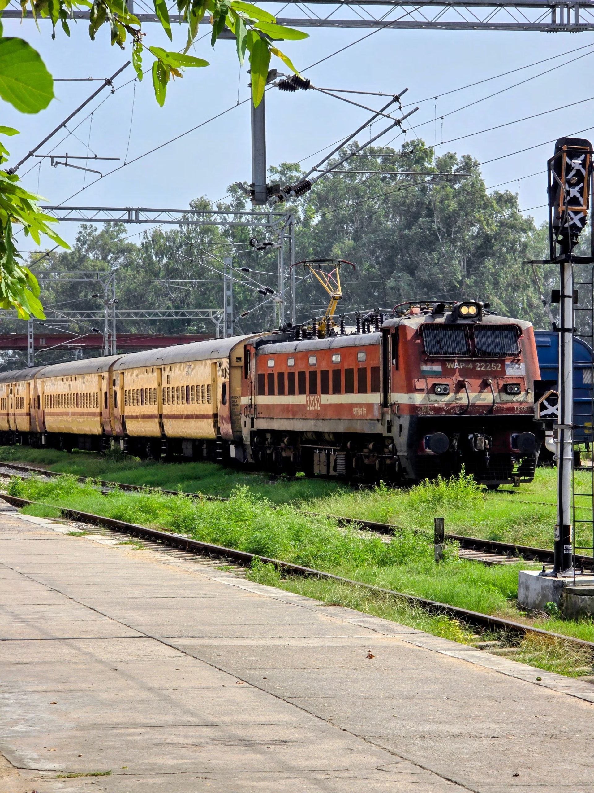 imageye___-_imgi_220_free-photo-of-indian-railways-train-at-patiala-station