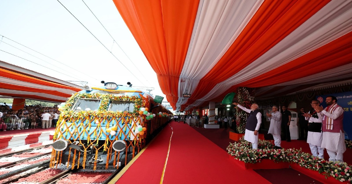 PM મોદીની Gujaratને મોટી ભેટ, અમૃત ભારત યોજના હેઠળ 4 આધુનિક રેલવે સ્ટેશનોનું લોકાર્પણ