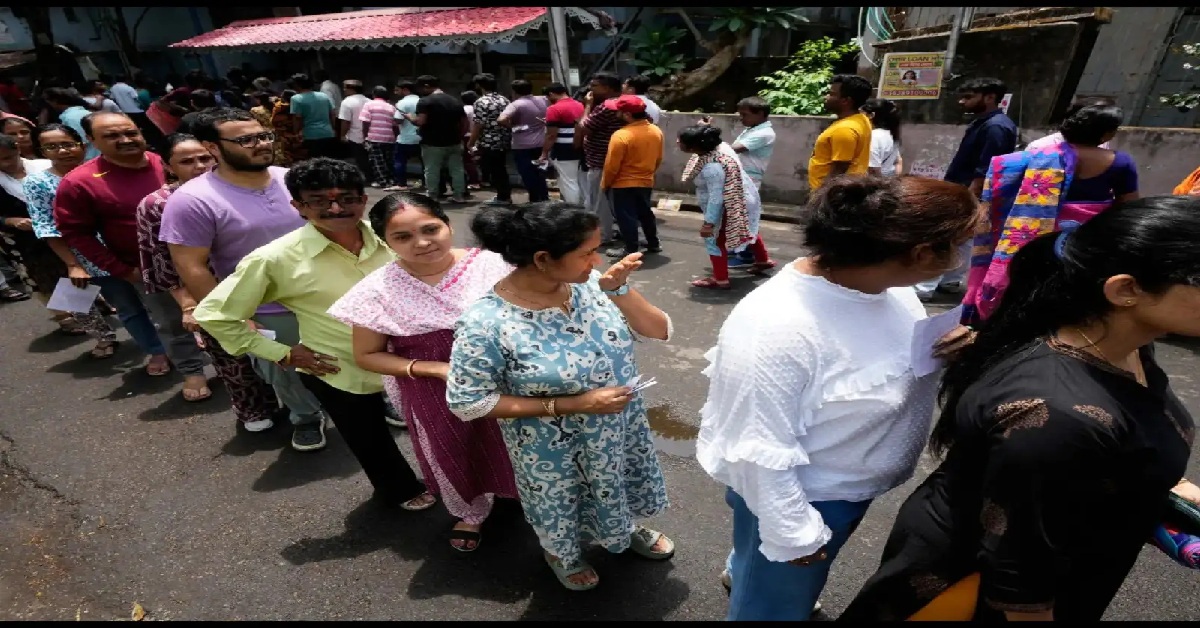 Manjalpur by-election live: પહેલા ત્રણ કલાકમાં 6% થી વધુ મતદાન, મતદાન કરવા માટે લાંબી કતારો