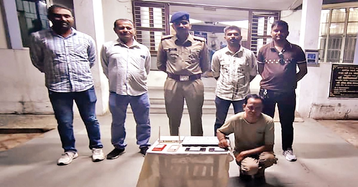 Ahmedabadમાં ગેરકાયદેસર કોલ સેન્ટરનો પર્દાફાશ, નકલી લોનની આડમાં અમેરિકનોને બનાવતા હતા નિશાન