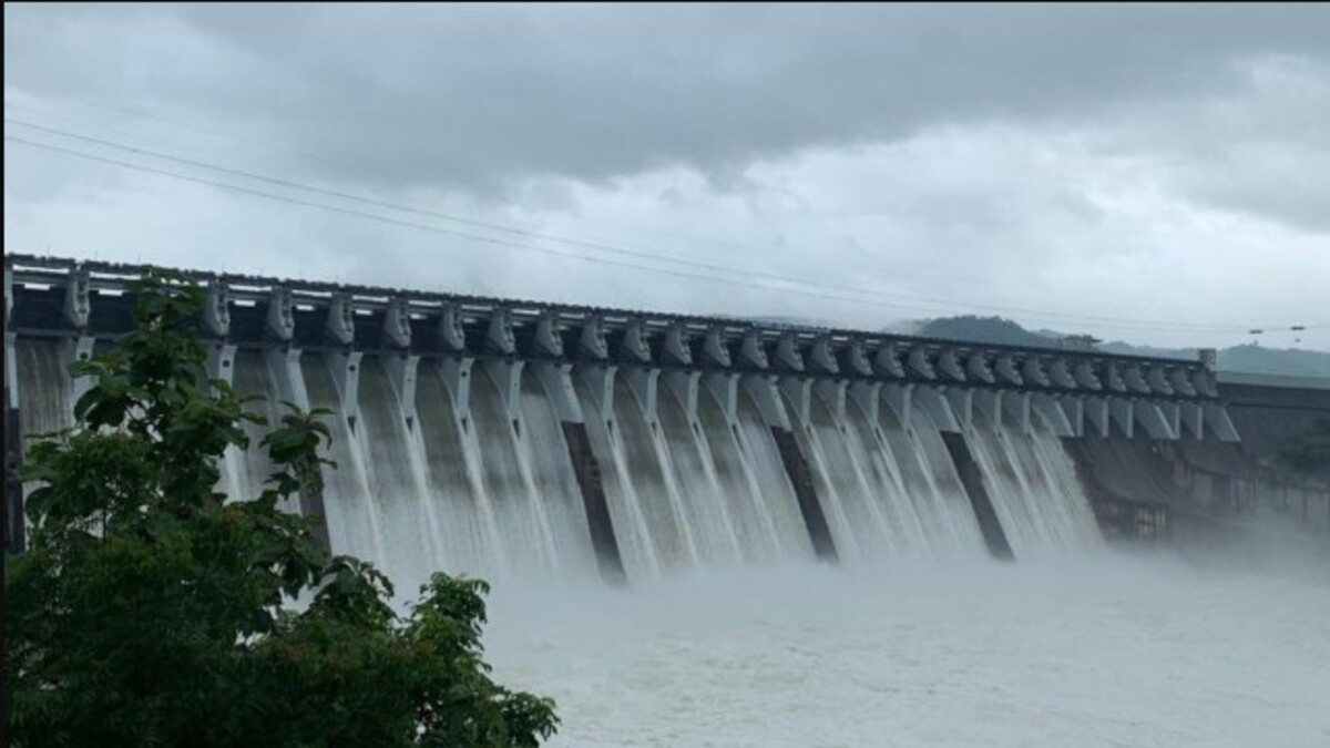 Ahmedabad News: ગુજરાતના ૨૦૬ બંધોમાં પાણીનું સ્તર ૪૧% , ગત વર્ષે તે ૫૯% હતું, સરદાર સરોવરમાં પાણીનું સ્તર ૬૫% સુધી પહોંચતાં રાહત