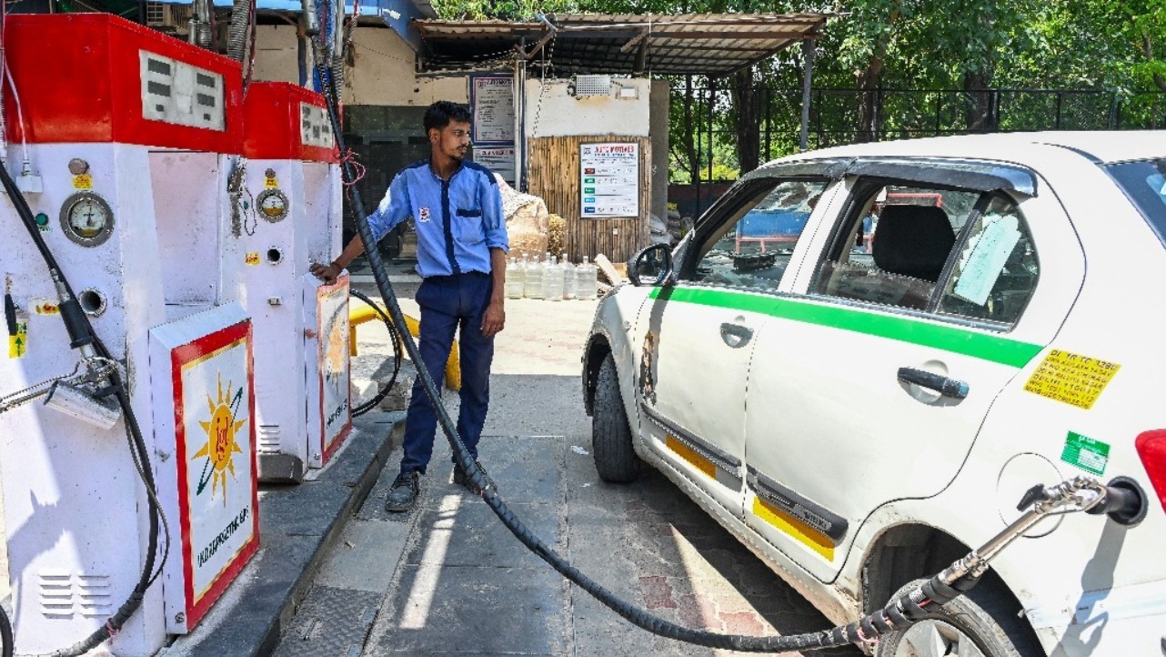 Adani CNG: મોંઘવારી પર મોટો ફટકો, CNGના ભાવ 90 રૂપિયા પ્રતિ કિલોને પાર, અદાણી ગેસ પંપોએ ભાવ વધાર્યા