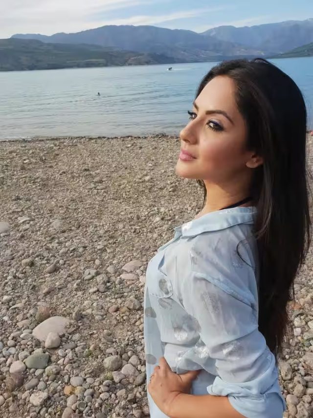 પૂજા બેનર્જીની ગ્લેમરસ તસવીરો ફરી વાયરલ