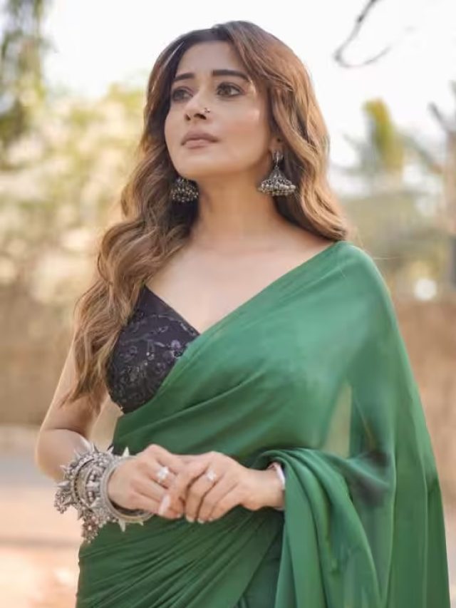 ટીના દત્તાનો સિલ્ક સાડી લુક ચર્ચામાં