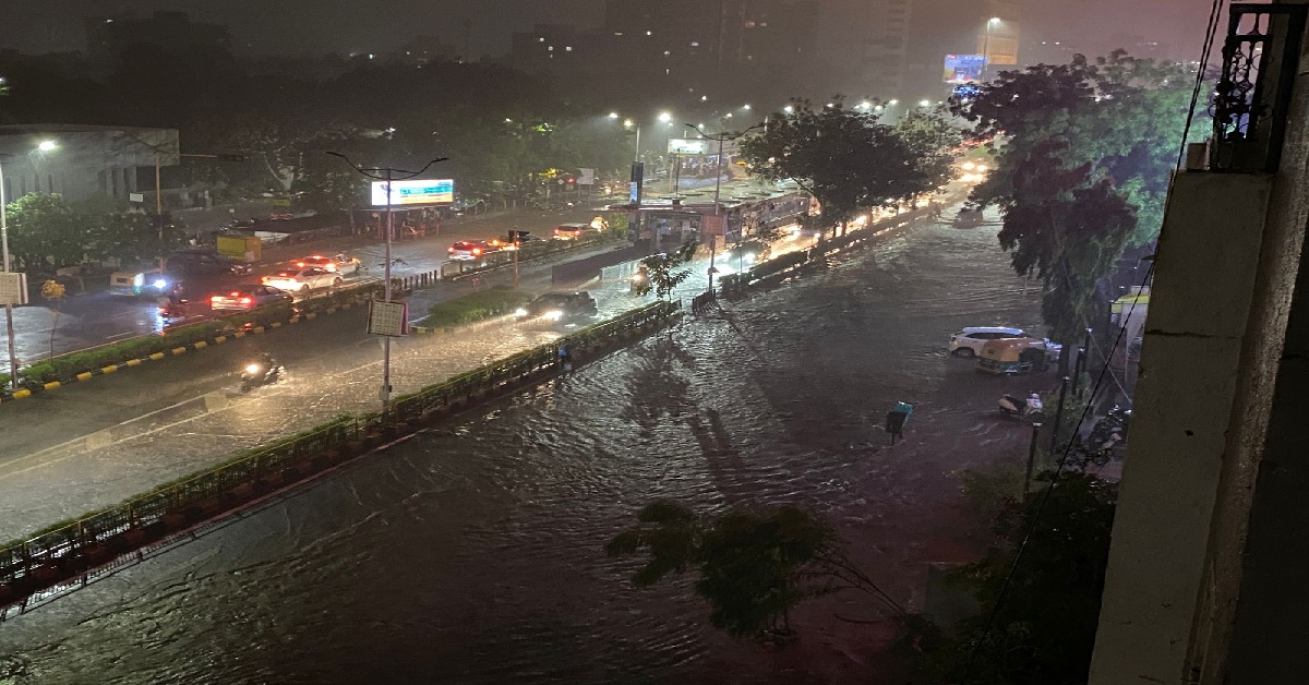 Ahmedabadમાં રેડ એલર્ટ વચ્ચે પડ્યો ભારે વરસાદ, ઘણા વિસ્તારોમાં બે ઇંચથી વધુ વરસાદ
