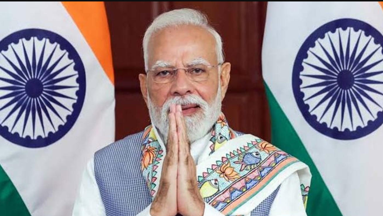 PM Modi’s birthday: સુરતમાં સેવાઓ અને ભેટોનો સંગમ, 7600 ગણેશ પંડાલો-મંદિરોમાં મોદીના દીર્ઘાયુ માટે મહા આરતી, 2400થી વધુ વેપારીઓ દ્વારા ડિસ્કાઉન્ટ ઓફર