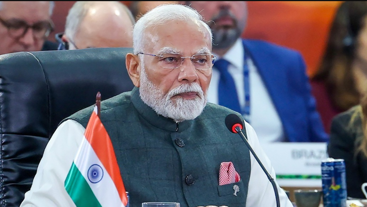government colleges: પ્રધાનમંત્રી મોદીના જન્મદિવસ પર દીપપ્રાગટ્ય સમારોહમાં સરકારી કોલેજોમાં વિદ્યાર્થીઓને ફરજિયાત બેસવા અંગે રોષ