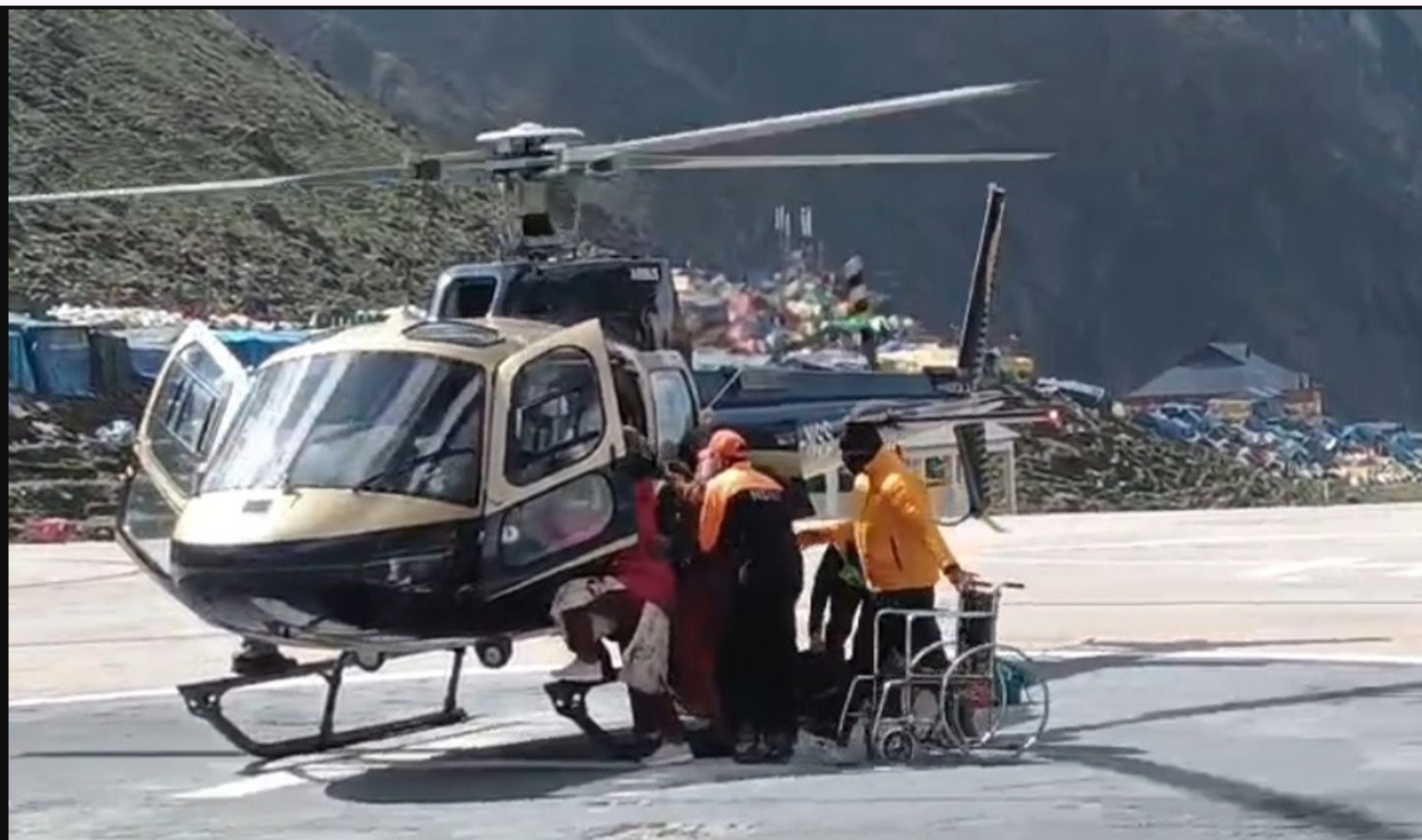 Kedarnath Yatra: કેદારનાથ યાત્રા પર કુદરતનો પ્રકોપ! પહાડો પરથી પથ્થરમારાથી 1,500 યાત્રાળુઓને બચાવી લેવામાં આવ્યા