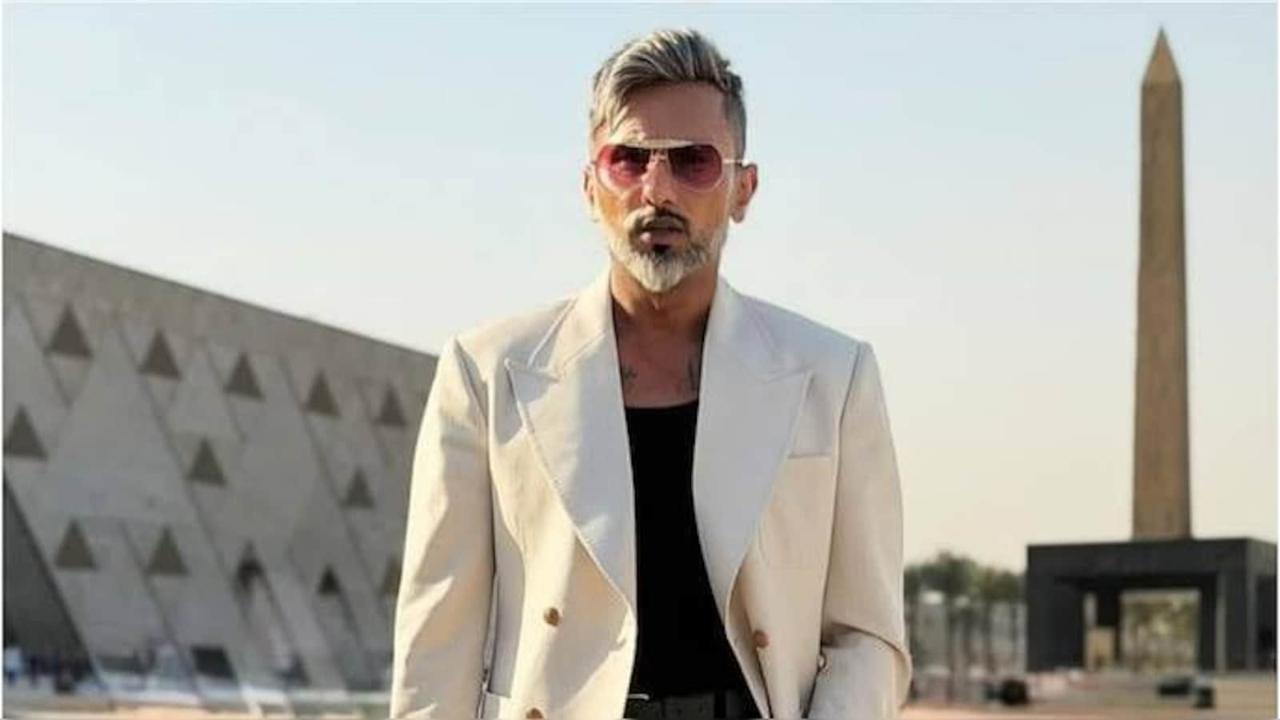honey singh: યો યો હની સિંહ કાનૂની મુશ્કેલીમાં; કથિત અપમાનજનક ટિપ્પણીઓ બદલ ચોથી સમન્સ મળ્યા બાદ સાયબર સેલ સમક્ષ હાજર થયા.