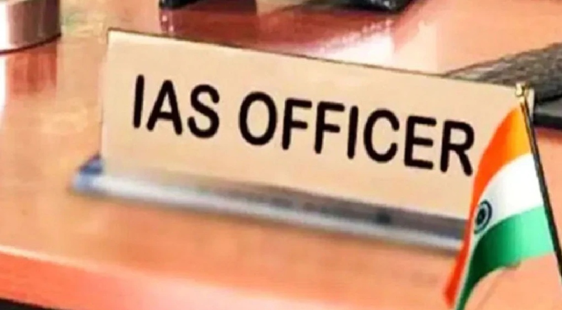 Gujaratમાં 17 IAS અધિકારીઓની બદલીના આદેશ, મહેસાણા, આણંદ અને વાવ-થરાદના કલેક્ટર બદલાયા