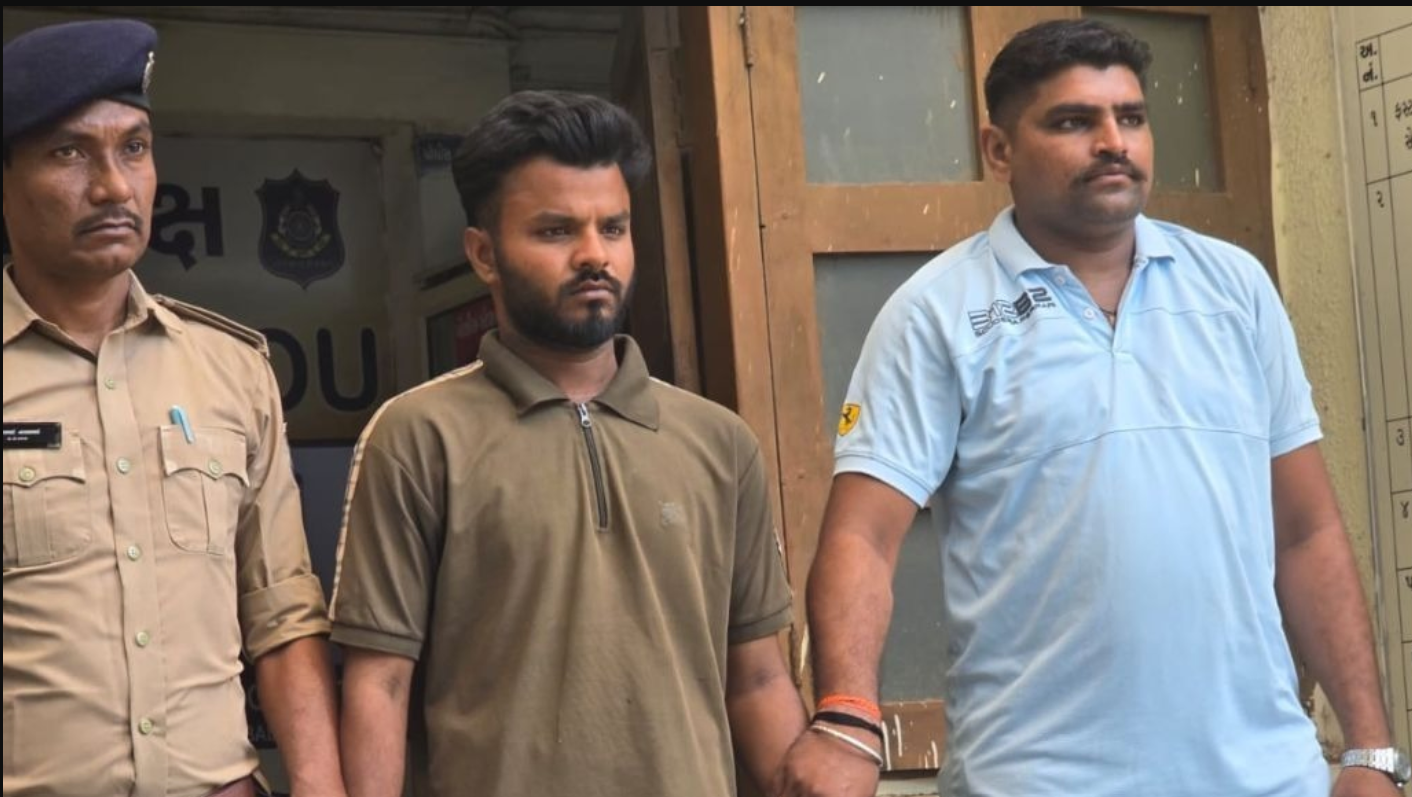 Ahmedabad: રામોલમાં એક પરિણીત ડિલિવરી બોય એક વિદ્યાર્થીની સાથે છેડતી કરતો પકડાયો, સગીરાને નંબર આપવા માટે કરતો હતો દબાણ
