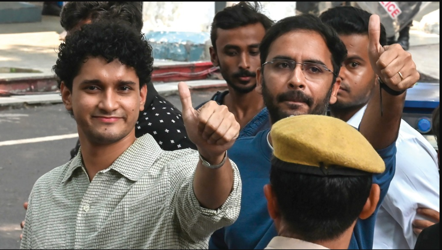 Cockroach Janata Party: ૮ દિવસ પછી સૌરભ દાસ અને આશુતોષ રંકાને જામીન મળ્યા: દિલ્હી પોલીસને ઝટકો