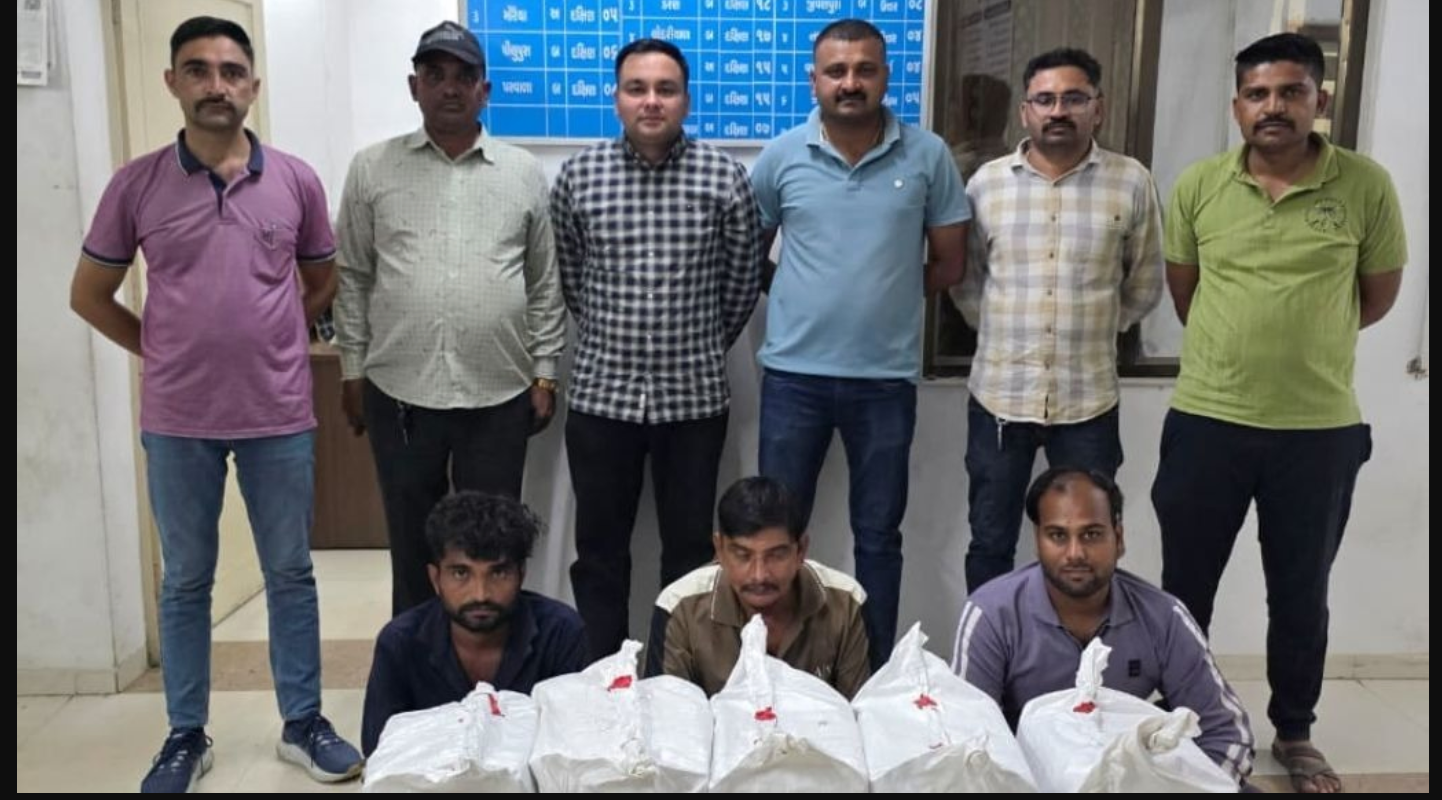 Ahmedabad: ચાંગોદરમાં 3.19 લાખ રૂપિયાની નશીલી કફ સિરપ સાથે ત્રણ લોકોની ધરપકડ